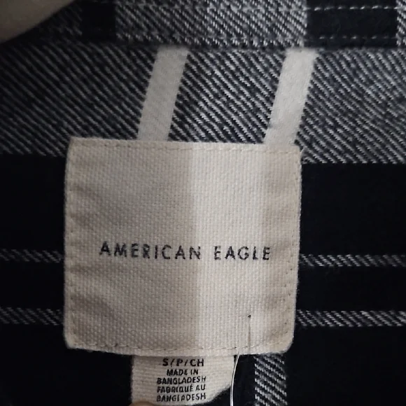 American Eagle Outfitters Plaid Button Down Shirt - Picture 2 of 2